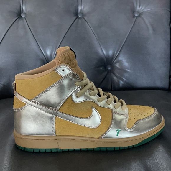 Nike Dunk High Pro SB \'Lucky\' main image 8